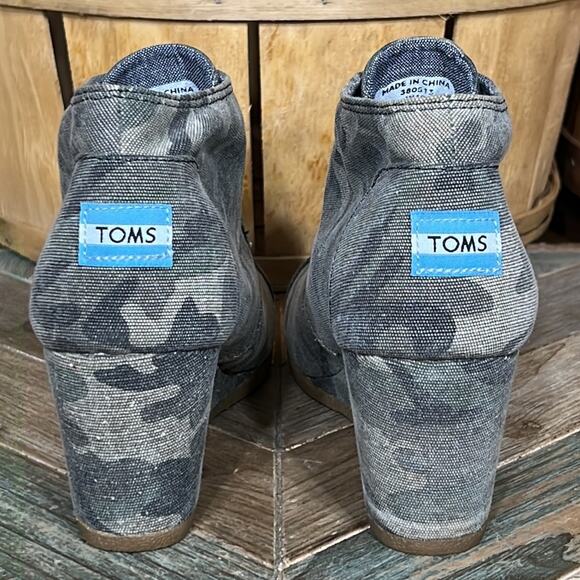 Toms Washed Camo Canvas Desert Wedge Green Gray Ankle Boots Bootie Women Size 10 - Picture 6 of 12